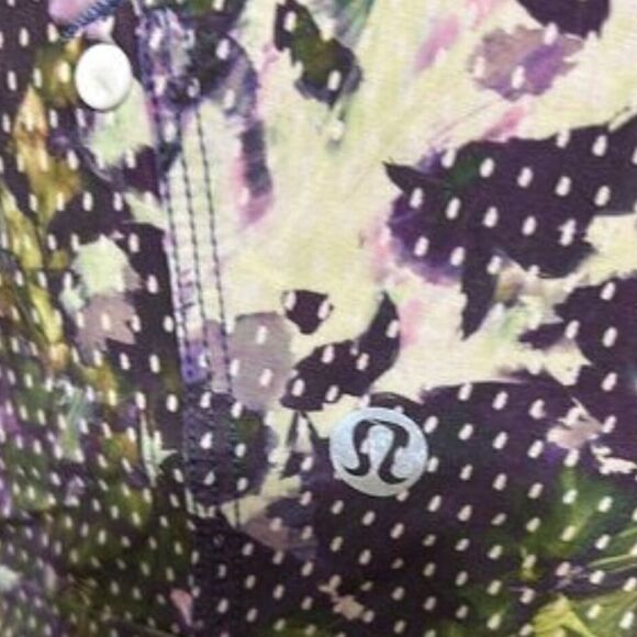 Lululemon Spring Break Away Short in Floral Sport White Multi - Picture 11 of 12